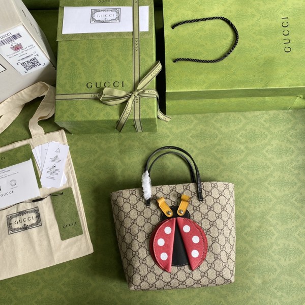   Handbag Gucci 666288 size 21*20*10 cm