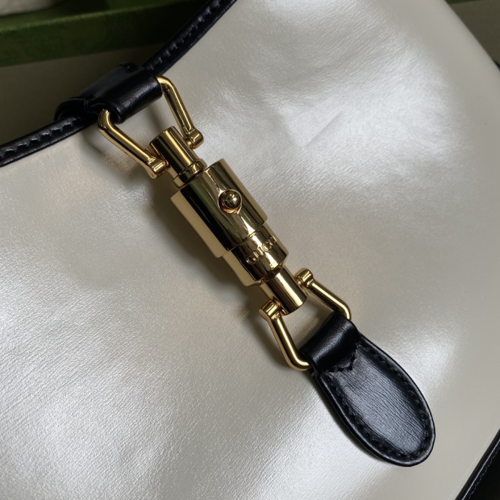 Handbag   Gucci  636706  size  28*19*4.5  cm