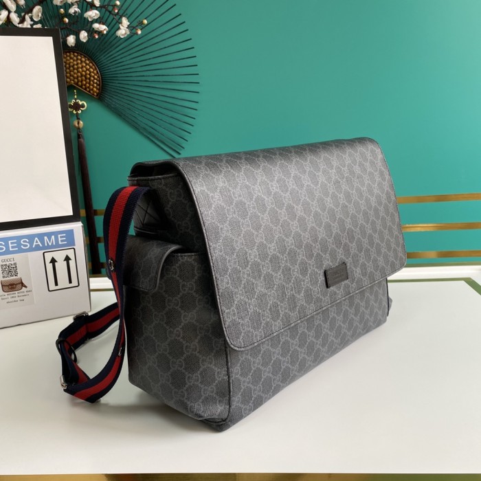  Handbag   Gucci   211131  size   44*28*14   cm