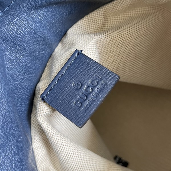  Handbag  Gucci 637115 size 14*16*14 cm