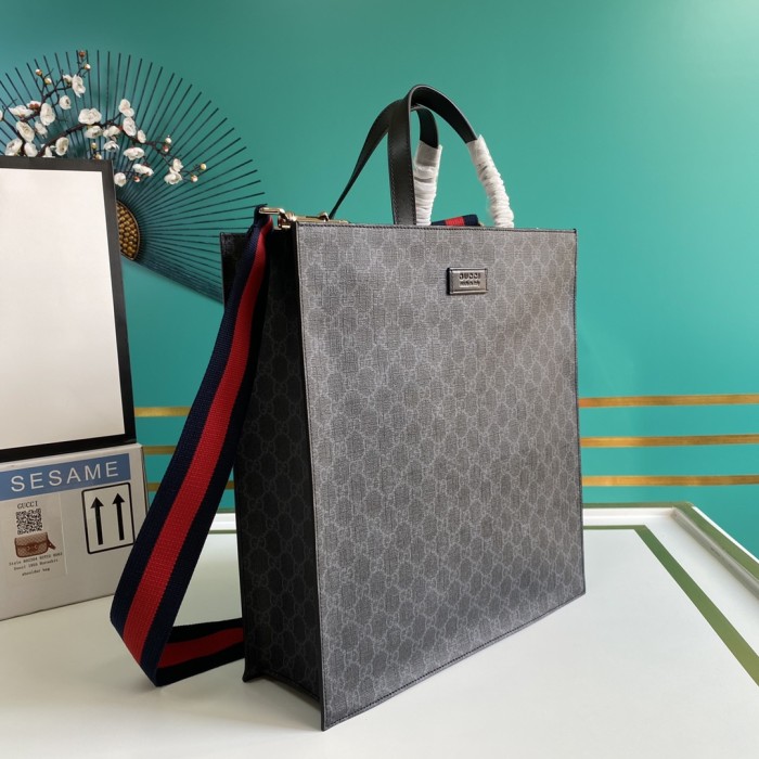 Handbag   Gucci  495559  size  35.5*38*4  cm