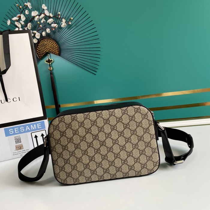 Handbag    Gucci   450947  size  25.5*17*7.5   cm