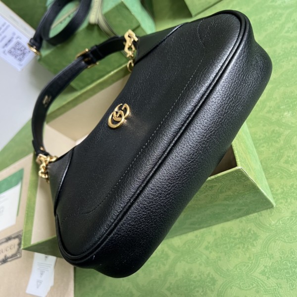  Handbag  Gucci 731817 size 25*19*7  cm