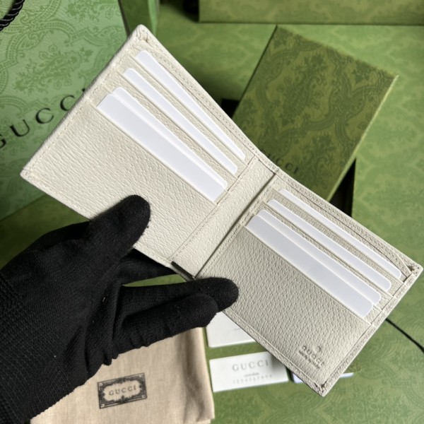  Handbag  Gucci 597606  size 12*9.5*1.5 cm