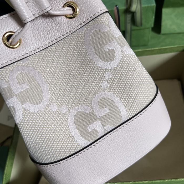  Handbag   Gucci 550620 size 15.5*19*9  cm