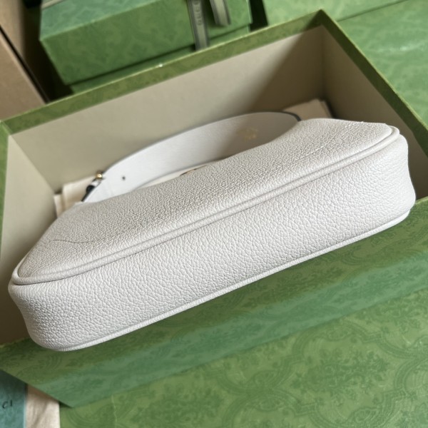  Handbag   Gucci  739076 size 21*12*4  cm