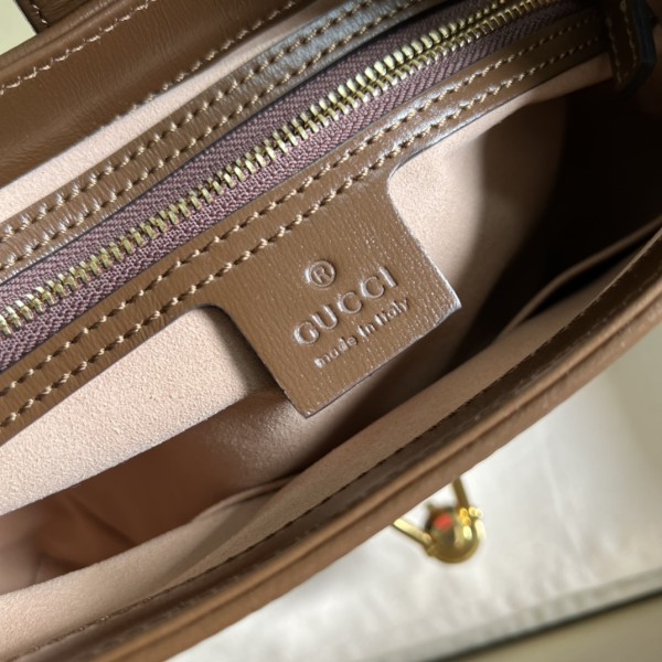  Handbag  Gucci  636706  size 28X19X4.5 cm