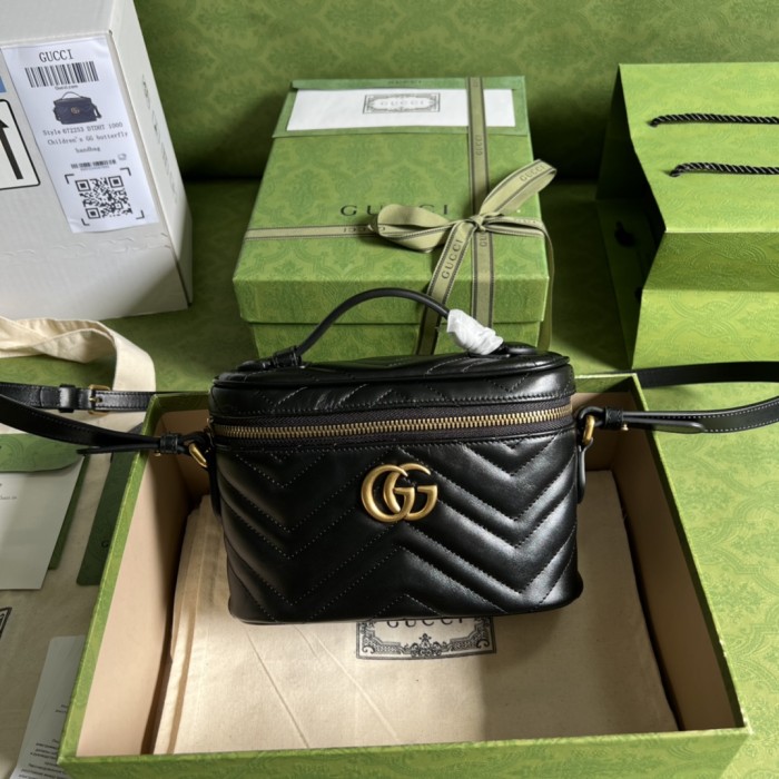  Handbag  Gucci 672253 size 19*13*7 cm