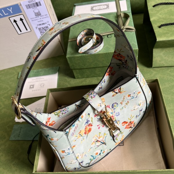  Handbag   Gucci  636709  size 28*19*4.5 cm