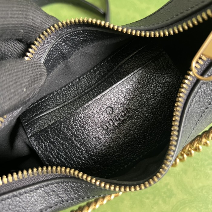  Handbag  Gucci 731817 size 25*19*7  cm