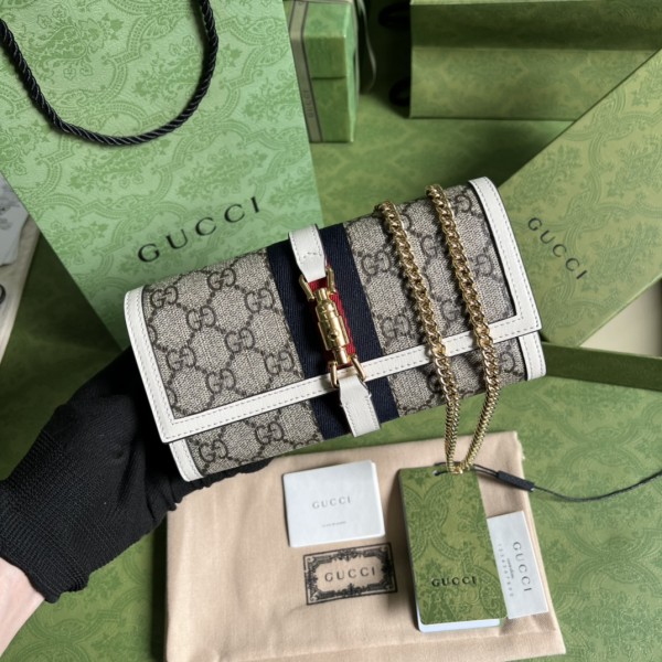  Handbag  Gucci 652681  size  19*10*3.5 cm