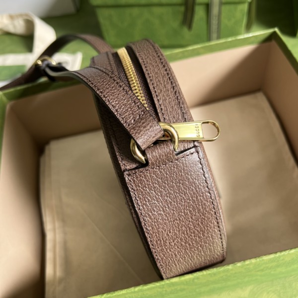  Handbag  Gucci 574978 size 19*19*5 cm