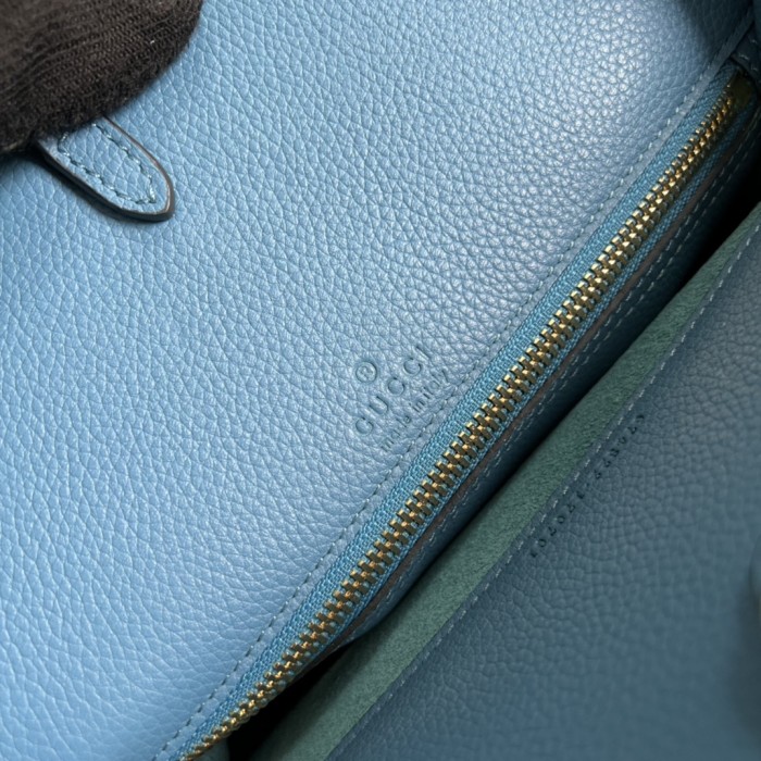  Handbag   Gucci  674822  size 31.5*26.5*15 cm