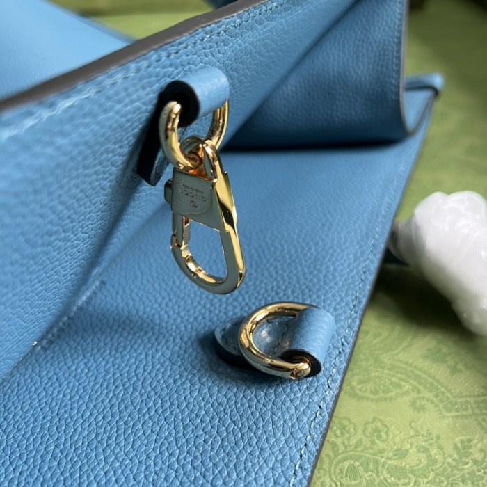  Handbag  Gucci  674850  size  36.5*38.5*15 cm