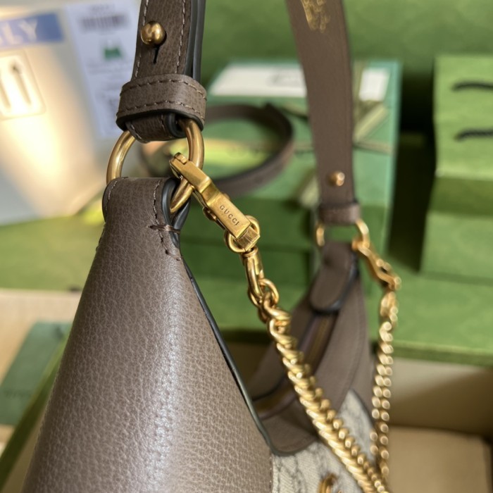  Handbag   Gucci   731817  size  25*19*7  cm