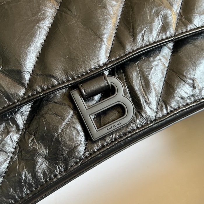  Handbag  Gucci  716393  size  31x19.8x6.9  cm