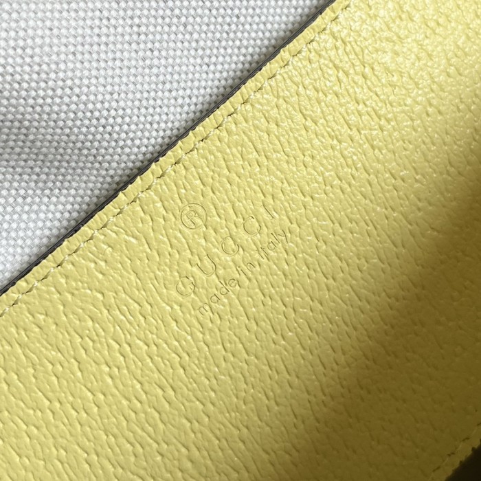  Handbag  Gucci  499621  size 23*19*8  cm