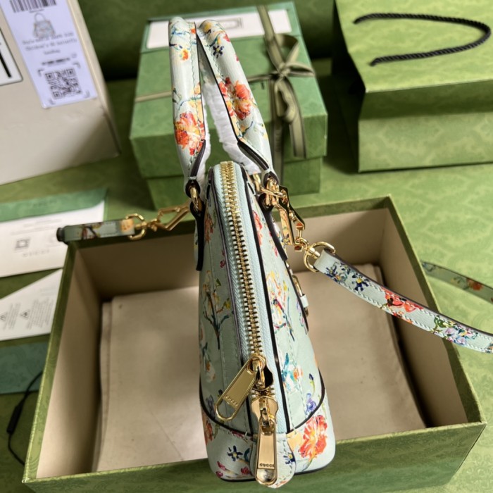  Handbag   Gucci  640716  size 20*19.5*7.5  cm