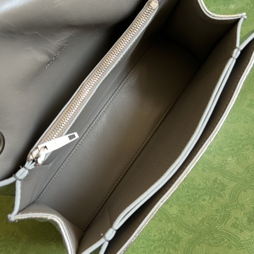  Handbag  Gucci  716351  size  25x15x8 cm 