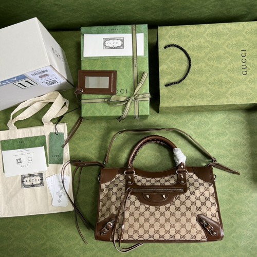  Handbag   Gucci 681695 size 38*14*24 cm