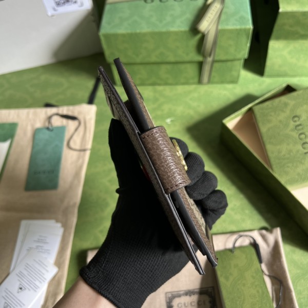  Handbag   Gucci 598914 size 10.5*14.5 cm