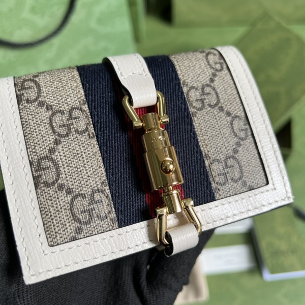 Handbag   Gucci 645536  size 11× 8.5x 3 cm