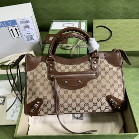  Handbag   Gucci 681695 size 38*14*24 cm