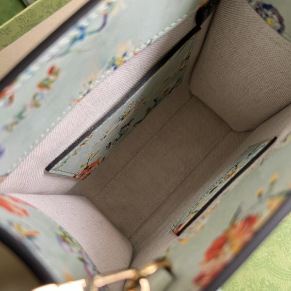  Handbag   Gucci  671623  size  16*20*7 cm  