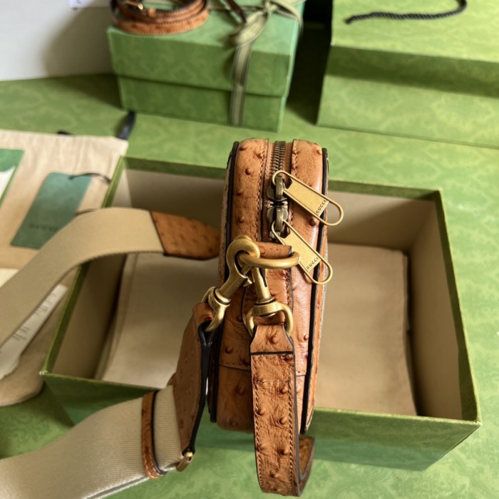  Handbag   Gucci  710861  size 23.5x 16x 4.5  cm