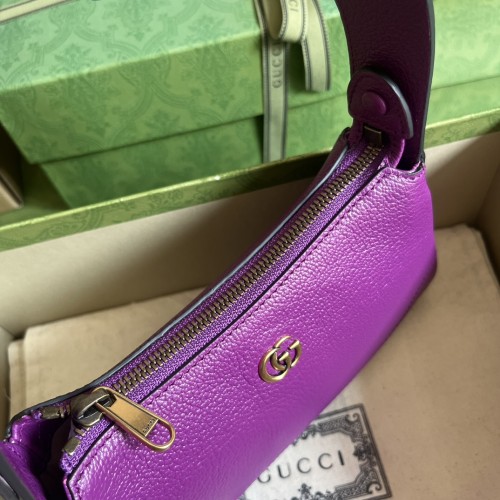  Handbag   Gucci  739076  size  21*12*4  cm