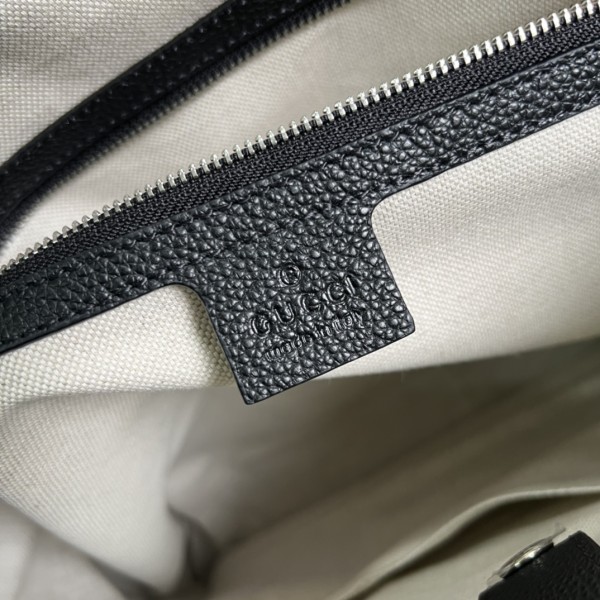 Handbag  Gucci 674174 size 40.3*30*6 cm