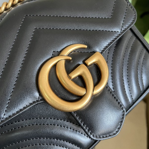 Handbag  Gucci  739682 size 18*13.5*8 cm