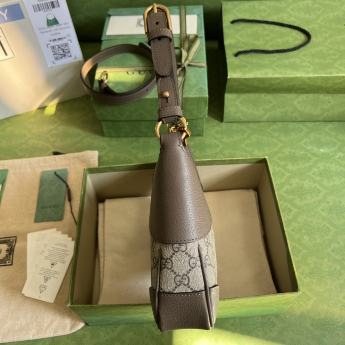  Handbag   Gucci   731817  size  25*19*7  cm