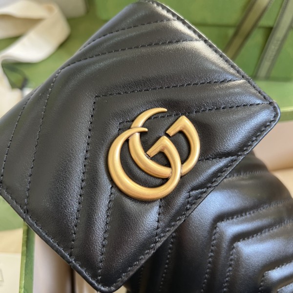  Handbag   Gucci  672251 size 20*10*3.5 cm