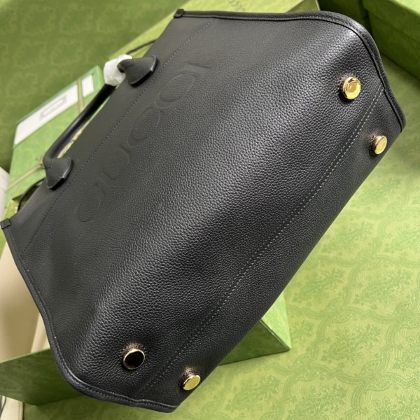  Handbag   Gucci  674822  size  31.5*26.5*15 cm