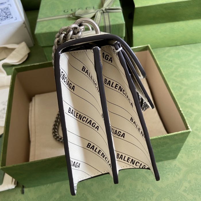  Handbag   Gucci 400249 size 28×18×9 cm