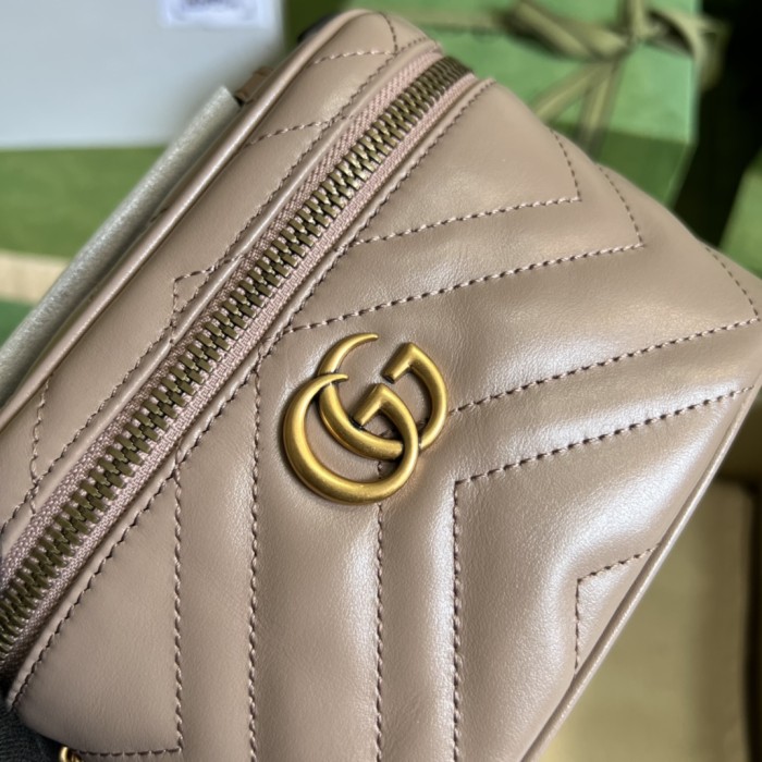  Handbag   Gucci  699515  size 16x10.5x5.5 cm