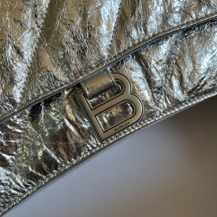  Handbag   Gucci  716393  size 31x19.8x6.9  cm