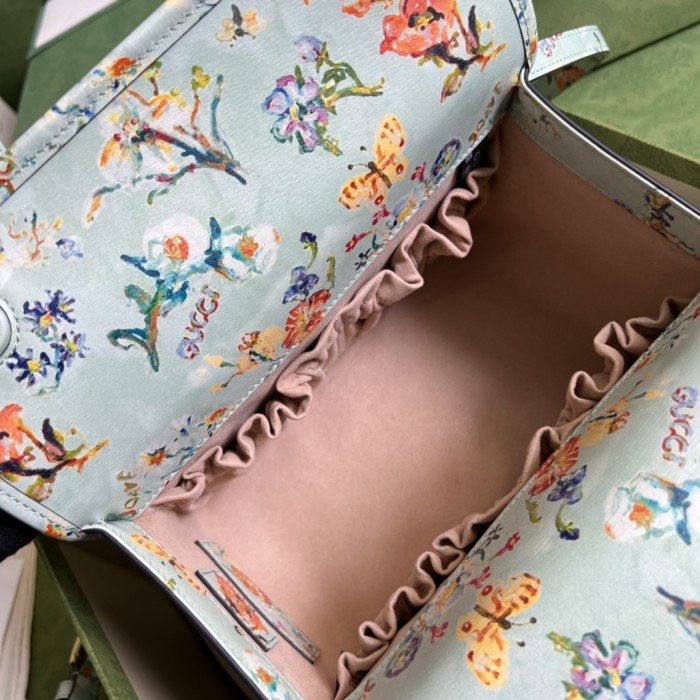  Handbag   Gucci  645453 size 23*26*12  cm