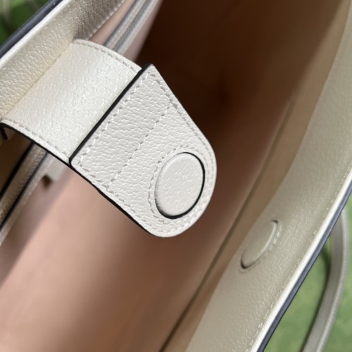 Handbag  Gucci  631685 size  38*28*14 cm