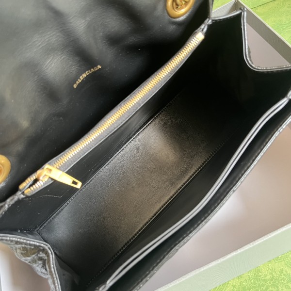  Handbag   Gucci  716393  size 31x19.8x6.9 cm
