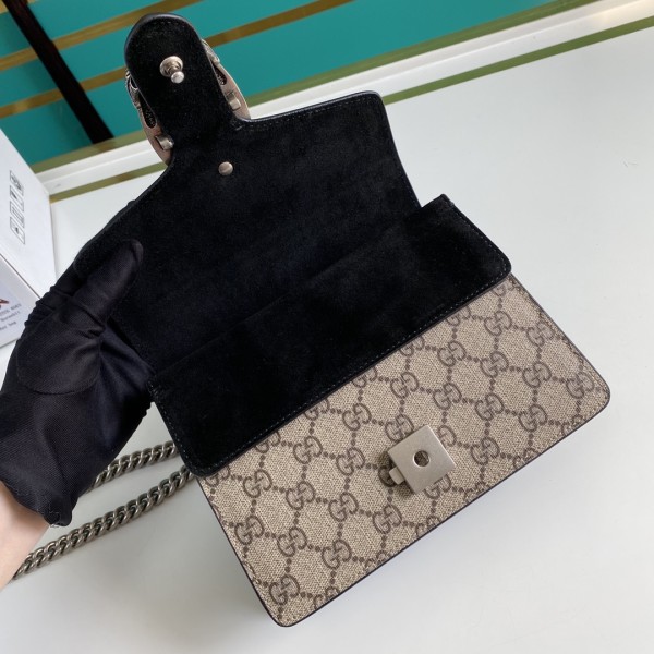  Handbag  Gucci 421970  size 20*15.5*5 cm