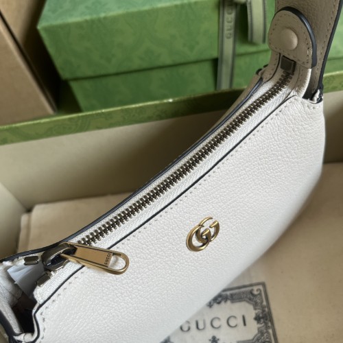  Handbag   Gucci  739076 size 21*12*4  cm