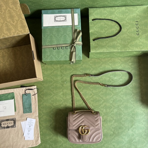  Handbag   Gucci  739682  size 18*13.5*8 cm