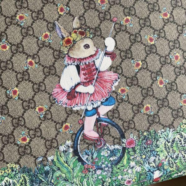  Handbag   Gucci  605614 size 28*26.5*9  cm