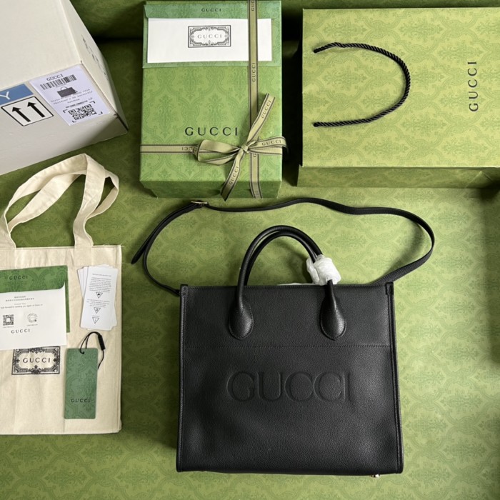  Handbag   Gucci  674822  size  31.5*26.5*15 cm