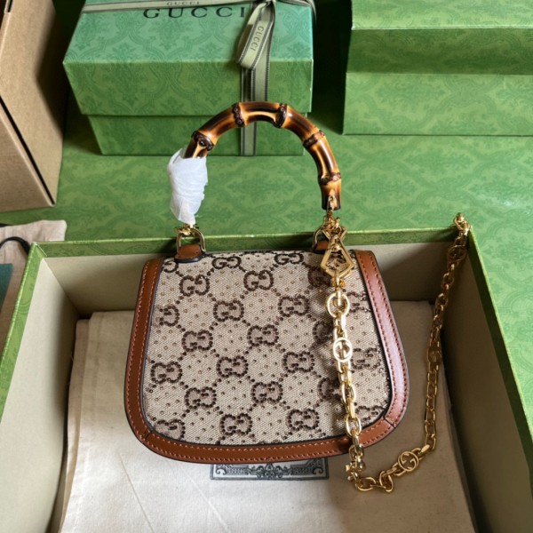 Handbag  Gucci  735116 size 17*12.5*8 cm