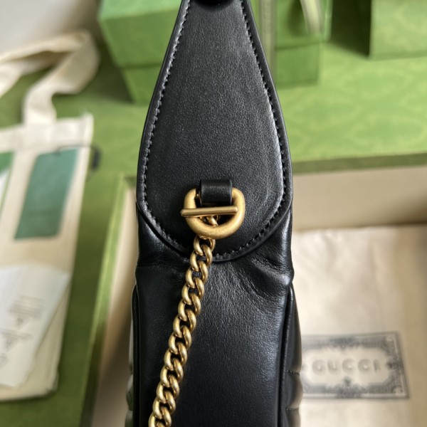  Handbag   Gucci  699514  size 21x11x5 cm