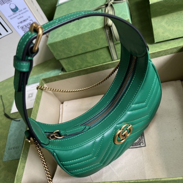  Handbag   Gucci  699514  size  21x11x5 cm
