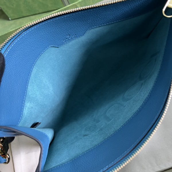  Handbag   Gucci  681200  size 30.5*22 cm